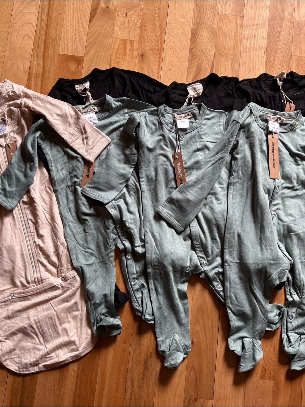NWT Spearmint Love Bundle 0-3, 3-6 and 6-9 months with snaps